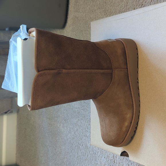 NWT UGG K Alexey II tan boots Sz kids 4 women 5.5 - Picture 4 of 11